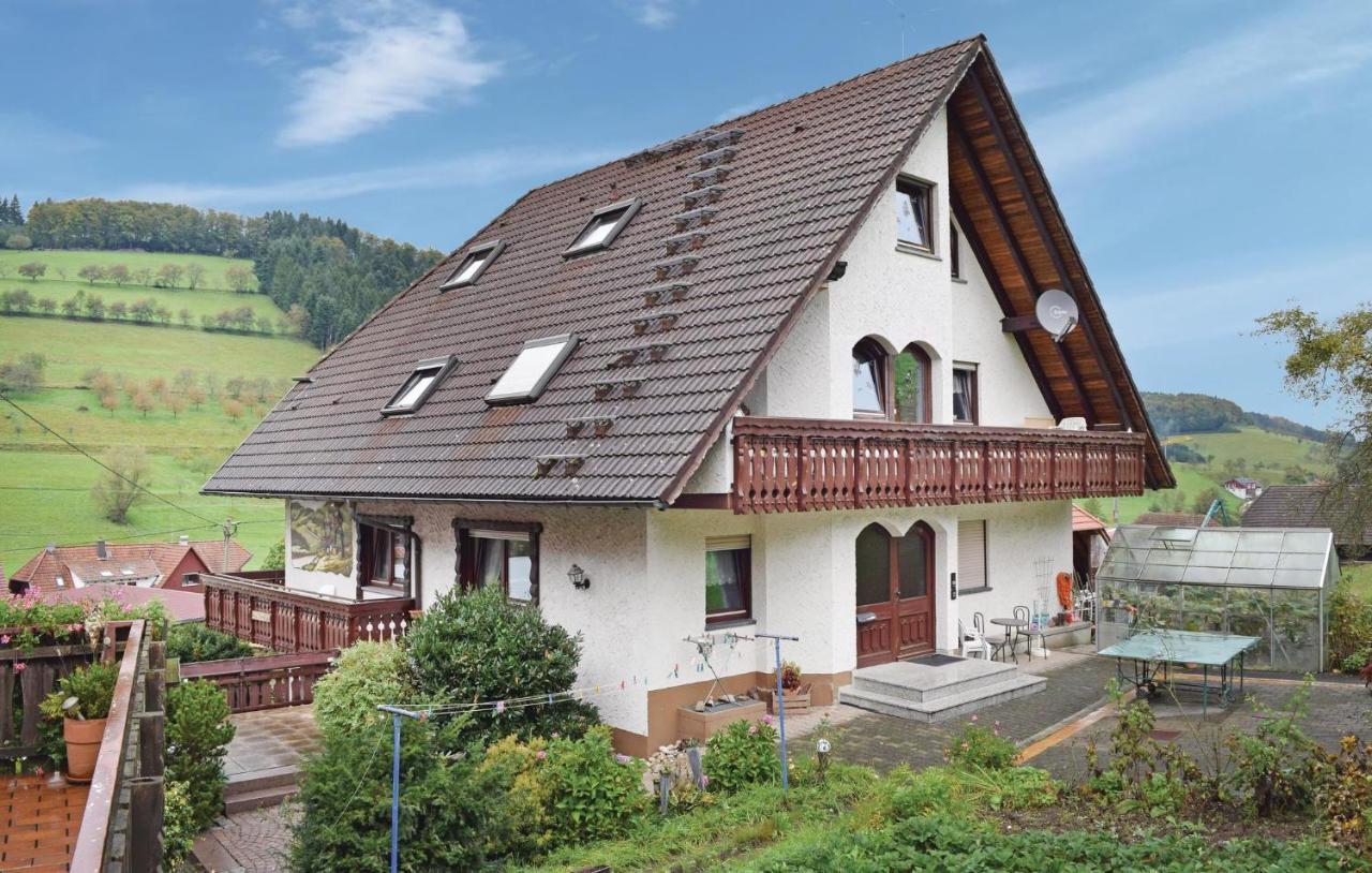 2 Bedroom Awesome Apartment In Welschensteinach Buitenkant foto