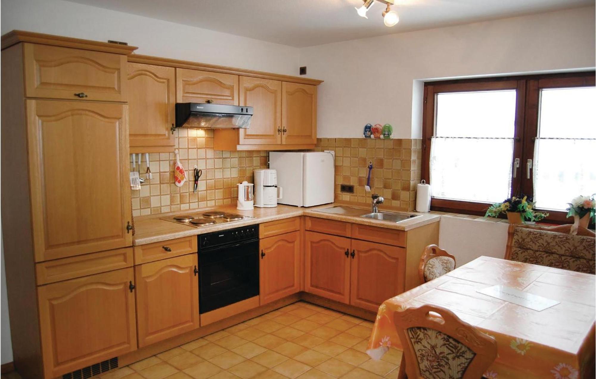 2 Bedroom Awesome Apartment In Welschensteinach Buitenkant foto