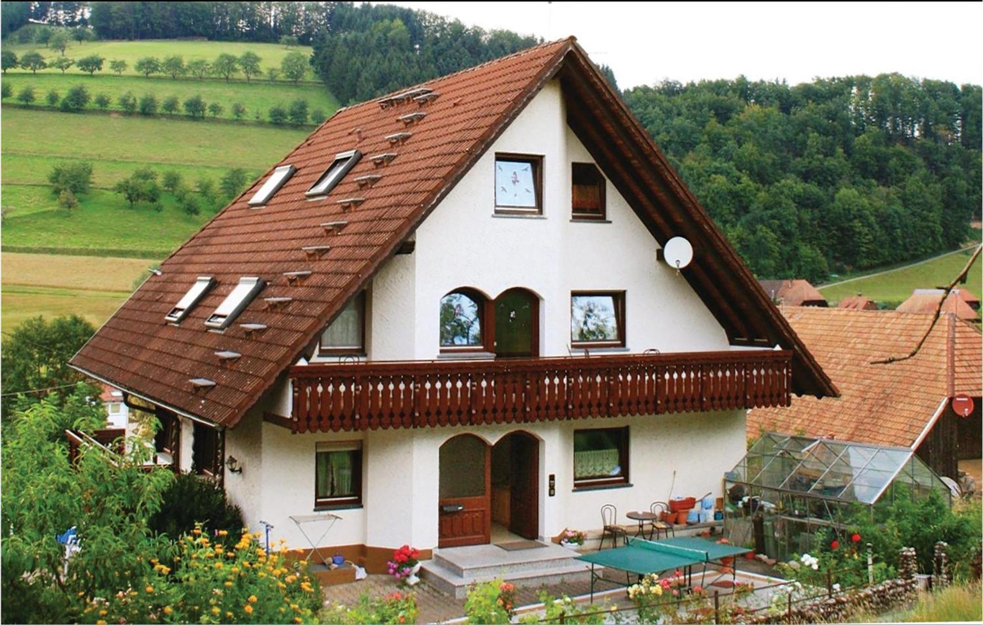 2 Bedroom Awesome Apartment In Welschensteinach Buitenkant foto